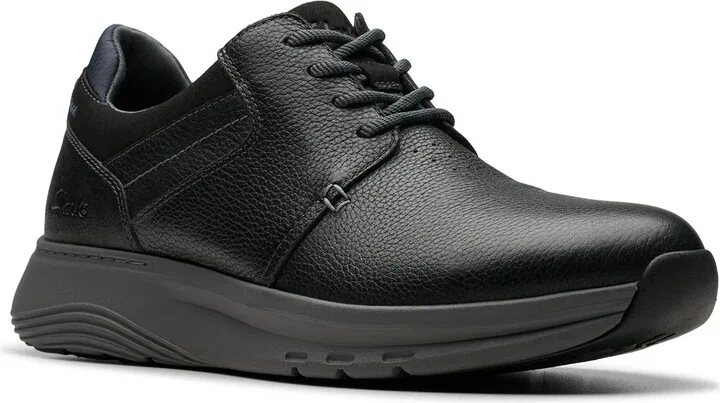 Clarks Motion Trek Oxford