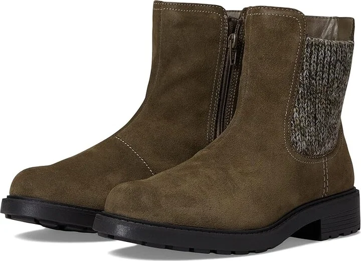 Clarks Opal Sky Women's Boots Dark Olive Suede : 7.5 B - Medium