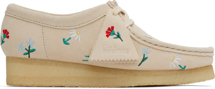 Clarks Originals Beige Wallabee Derbys
