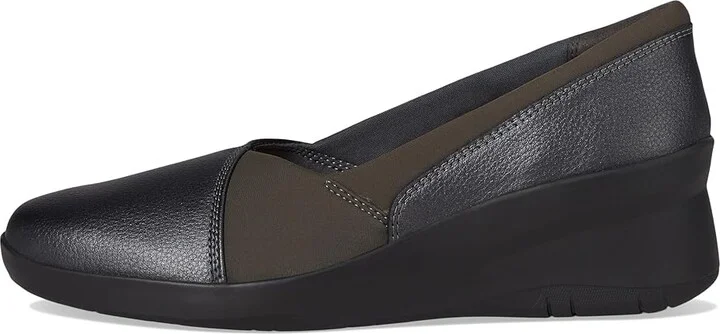 Clarks Suttyn Walk Women's Flat Shoes Dark Pewter Metallic Leather : 9 B - Medium, Leather/Rubber - Image 6
