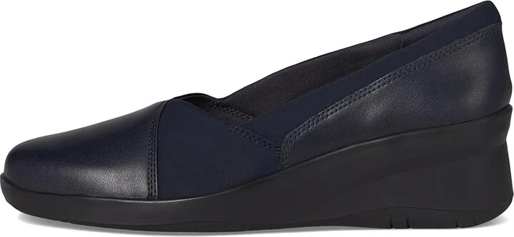 Clarks Suttyn Walk Women's Flat Shoes Navy Leather : 7.5 B - Medium, Leather/Rubber - Image 6