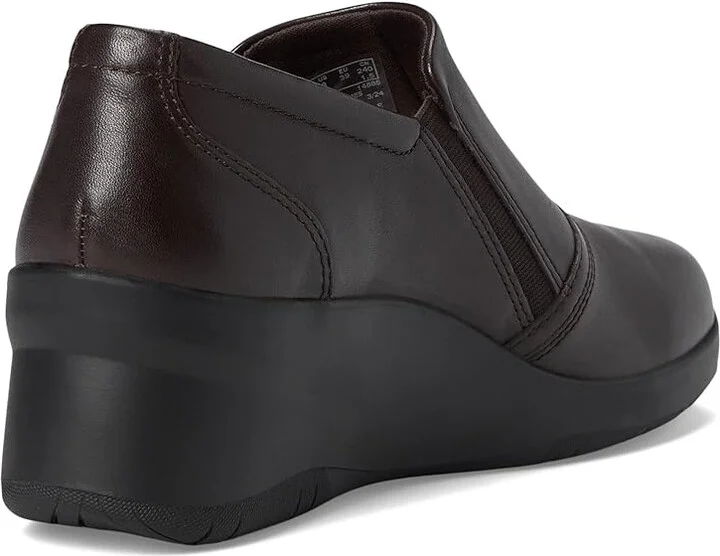 Clarks Suttyn Zip Women's Flat Shoes Chocolate Leather : 11 D - Wide, Leather/Rubber - Image 4