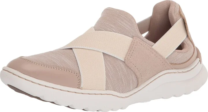 Clarks Teagan Go Sneaker
