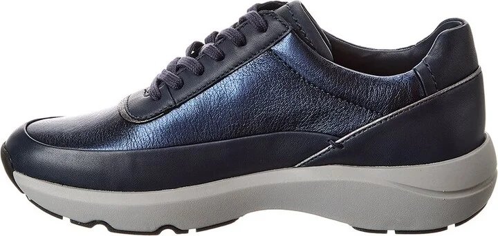 Clarks Tivoli Zip Leather Sneaker - Image 2