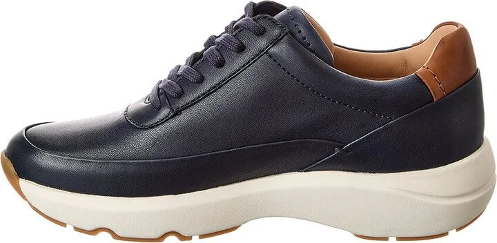 Clarks Tivoli Zip Leather Sneaker - Image 2