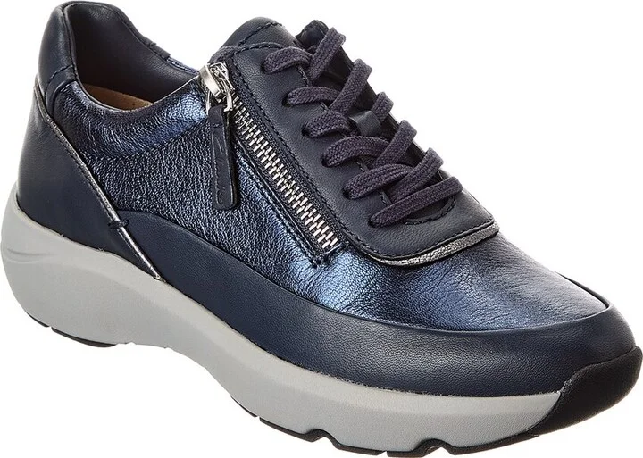 Clarks Tivoli Zip Leather Sneaker