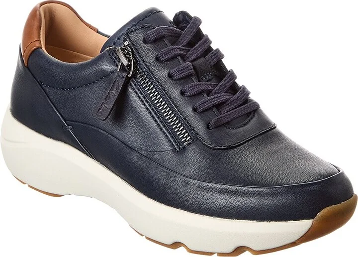 Clarks Tivoli Zip Leather Sneaker
