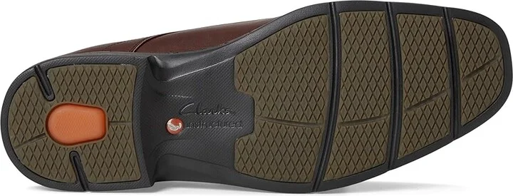 Clarks Un Kendric Way Men's Lace Up Wing Tip Shoes Mahogany Leather : 8.5 EE - Wide - Image 3