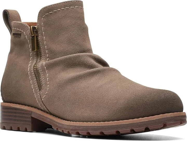 Clarks Unisex Aspra Walk WP Sneaker