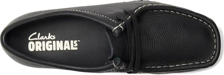 Clarks Wallabee Women's Lace up casual Shoes Black Tumbled Leather : 6.5 B - Medium - Image 2