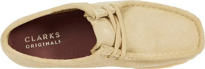 Clarks Wallabee Women's Lace up casual Shoes Maple Suede 1 : 8.5 B - Medium, Leather - Image 2