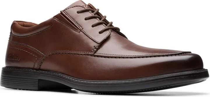 Clarks Wide Width Dresslite Apron Oxford