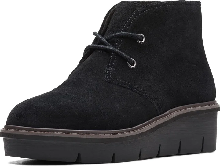Clarks Women's Airabell Ankle Chukka Boot