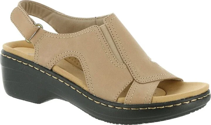 Clarks womens Airabell Mid Wedge Sandal