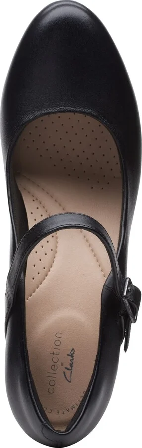 Clarks Women's Ambyr Shine Dress Shoes - Image 4