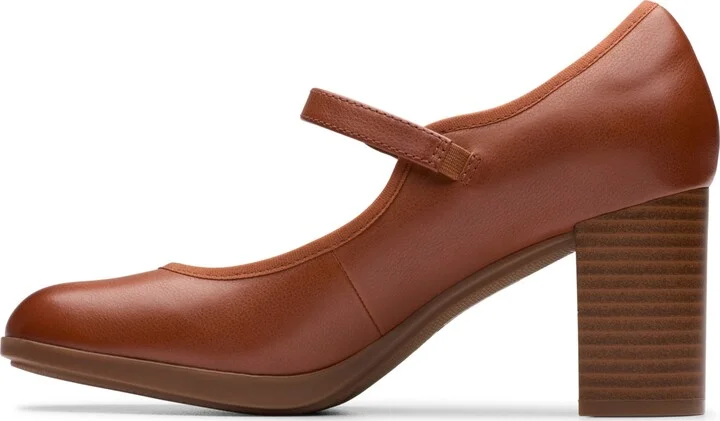 Clarks Women's Bayla Lily Riptape Dress Pumps - Image 9