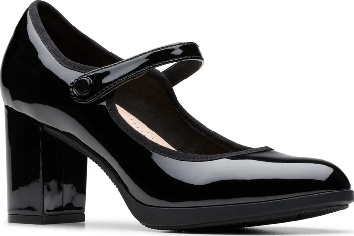 Clarks Women's Bayla Lily Riptape Dress Pumps