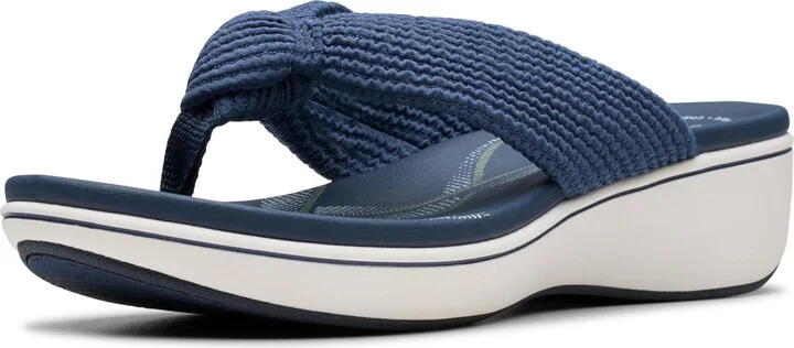 Clarks Women's Breeze Rae Erin Flip-Flop