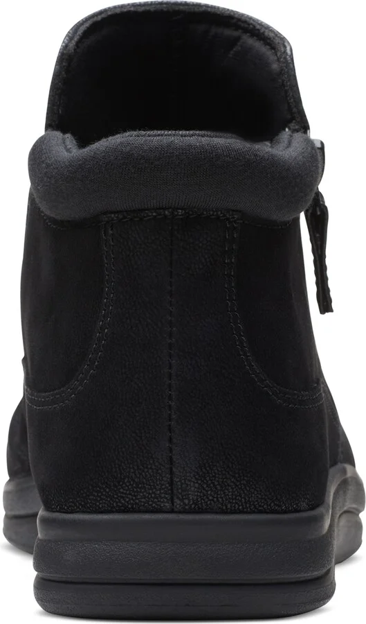 Clarks Women's Breeze Range Ruched Ankle Booties - Image 3