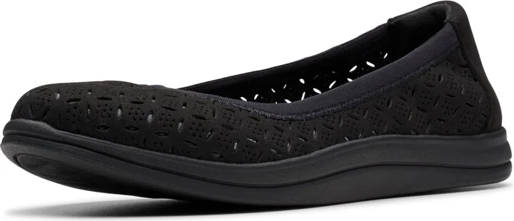 Clarks Women's Breeze Roam Ballet Flat