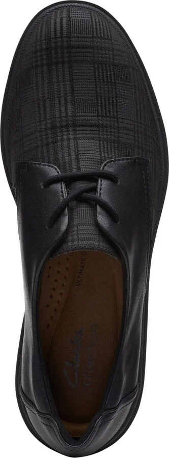 Clarks Women's Calla Ruby Lace-Up Flats - Image 4