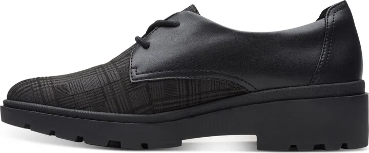 Clarks Women's Calla Ruby Lace-Up Flats - Image 6