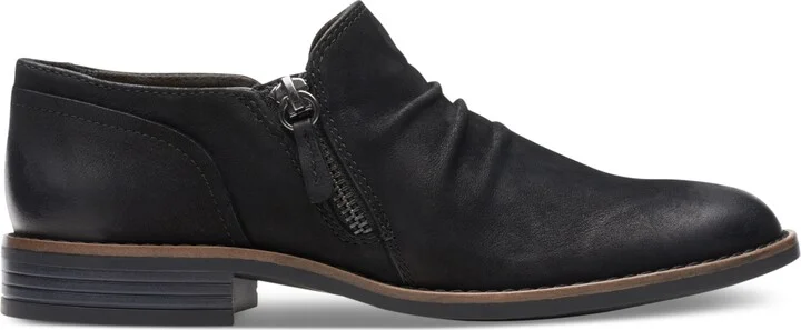 Clarks Women's Camzin Pace Ruched Zip Ankle Booties - Image 5