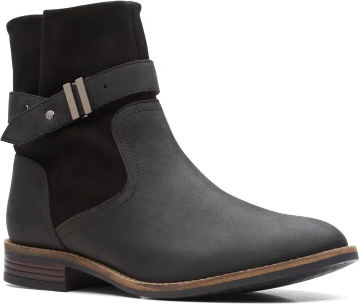 Clarks Women's Camzin Strap Fashion Boot