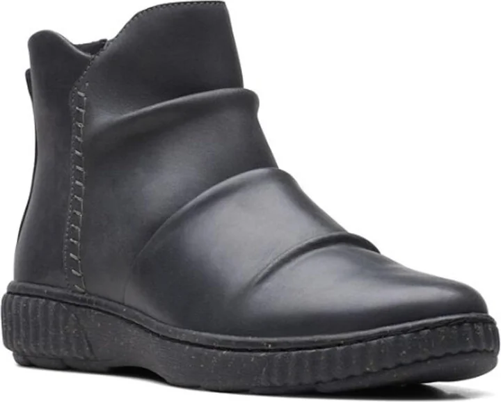 Clarks womens Caroline Rae Ankle Boot