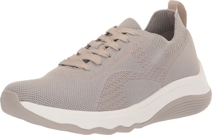 Clarks Women's Circuit Tie Oxford