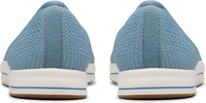 Clarks Women's Cloud Steppers Breeze Stretch Closed Toe Shoes - Image 9