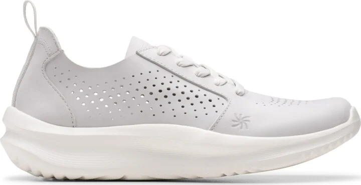 Clarks Women's Cloud Steppers Solevana Style Slip On Sneakers - Image 2