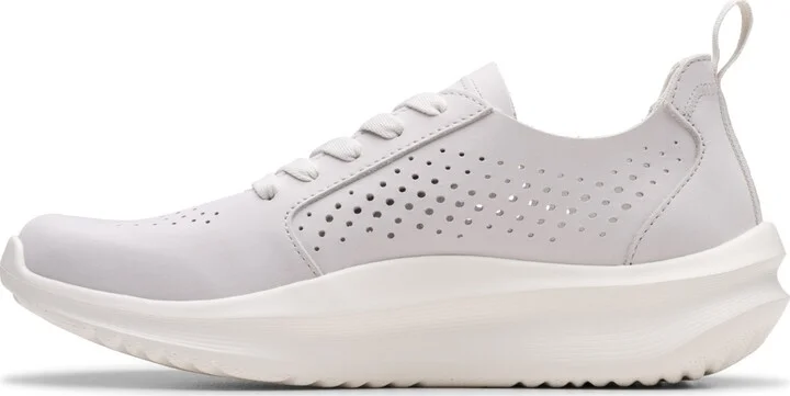 Clarks Women's Cloud Steppers Solevana Style Slip On Sneakers - Image 5