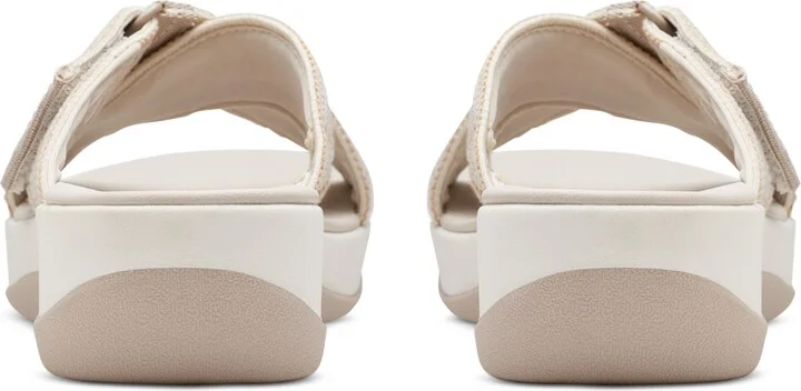 Clarks Women's Cloudsteppers Arla Wave Sandals - Image 11