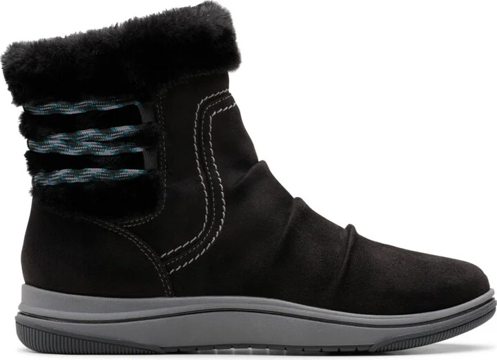 Clarks Women's Cloudsteppers Breeze Cozy Boots - Image 7