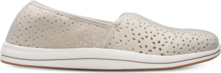 Clarks Women's Cloudsteppers Breeze Emily Perforated Loafer Flats - Image 11
