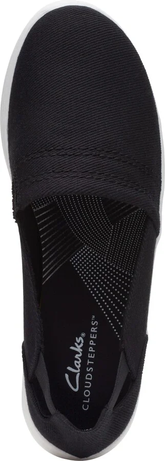 Clarks Women's Cloudsteppers Breeze Step Ii Slip On Sneakers - Image 4