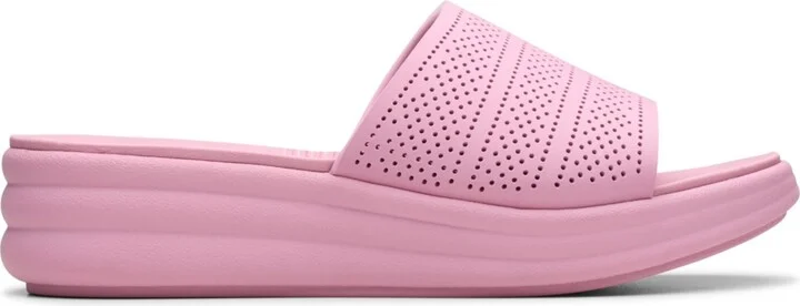 Clarks Women's Cloudsteppers Drift Twist Slip-On Sandals - Image 2