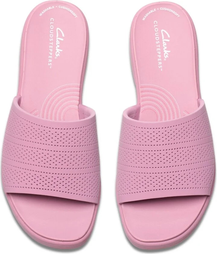 Clarks Women's Cloudsteppers Drift Twist Slip-On Sandals - Image 4