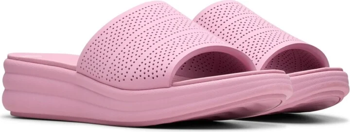 Clarks Women's Cloudsteppers Drift Twist Slip-On Sandals - Image 6