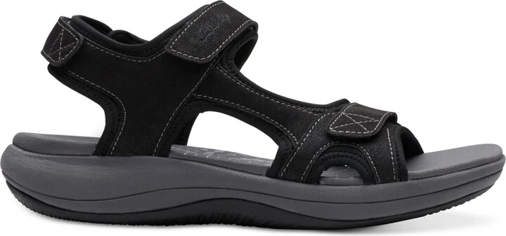 Clarks Women's Cloudsteppers Mira Bay Strappy Sport Sandals - Image 2