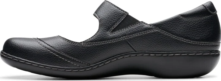 Clarks Women's Collection Ashland Elayne Closed Toe Shoes - Image 3