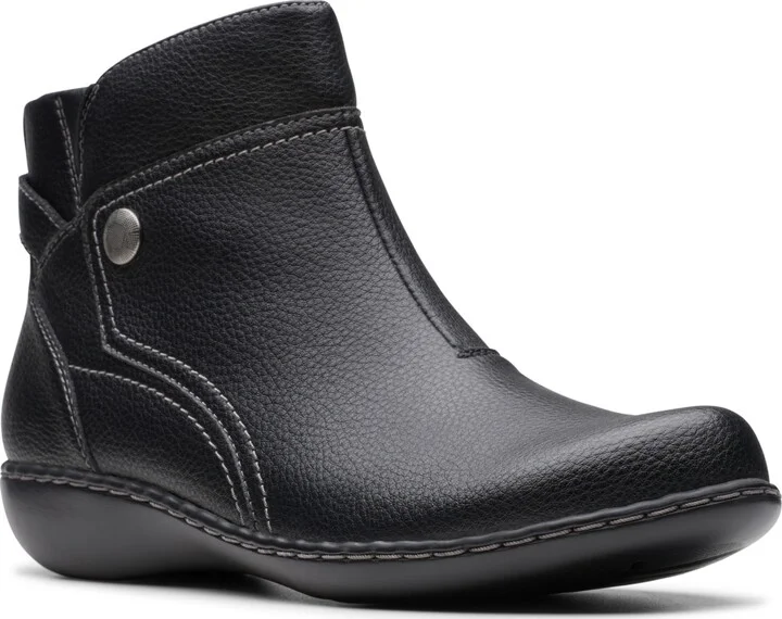 Clarks Women's Collection Ashland Mabel Flat Boots