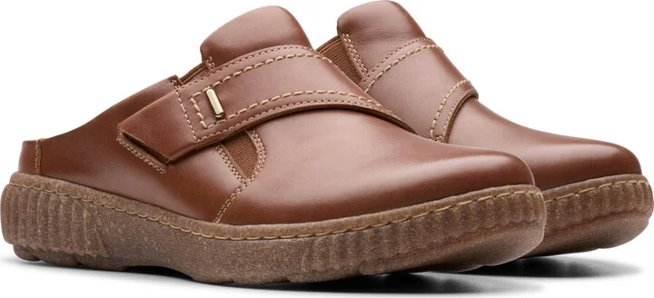 Clarks Women's Collection Caroline Bay Clogs - Image 5