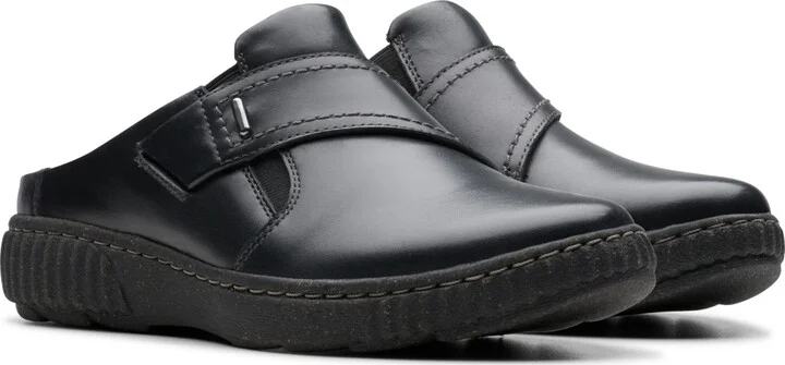 Clarks Women's Collection Caroline Bay Clogs - Image 10