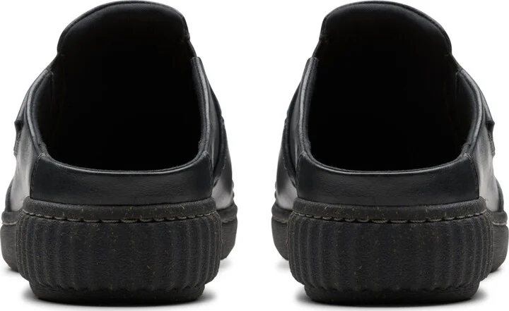 Clarks Women's Collection Caroline Bay Clogs - Image 11