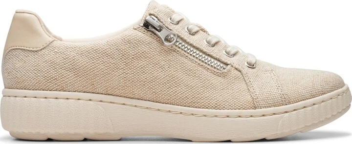 Clarks Women's Collection Caroline Echo Slip On Sneakers - Image 2