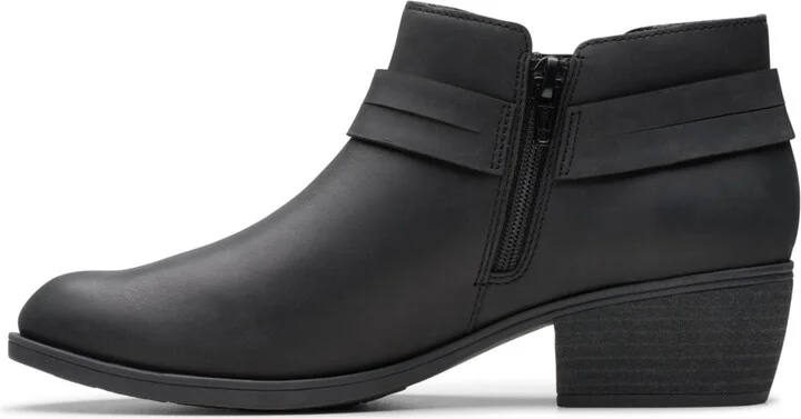 Clarks Women's Collection Charlten Rae Boots - Image 3
