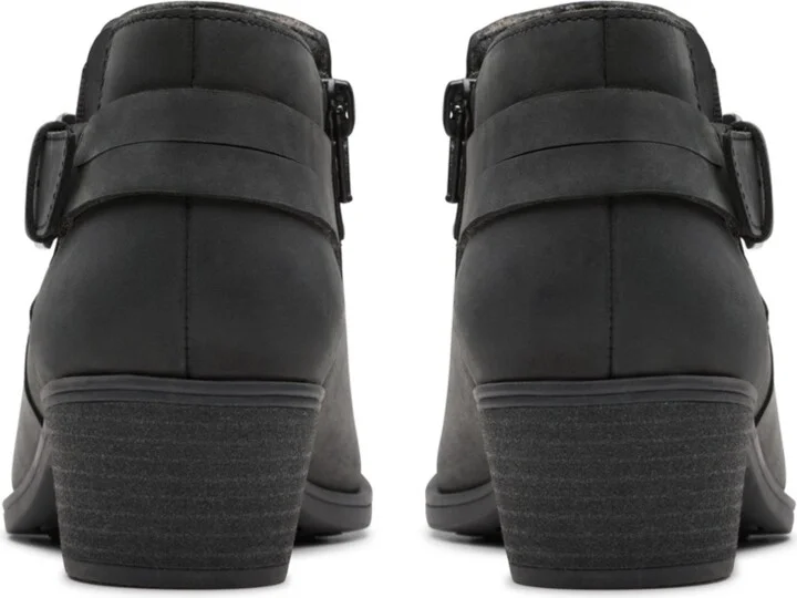 Clarks Women's Collection Charlten Rae Boots - Image 6