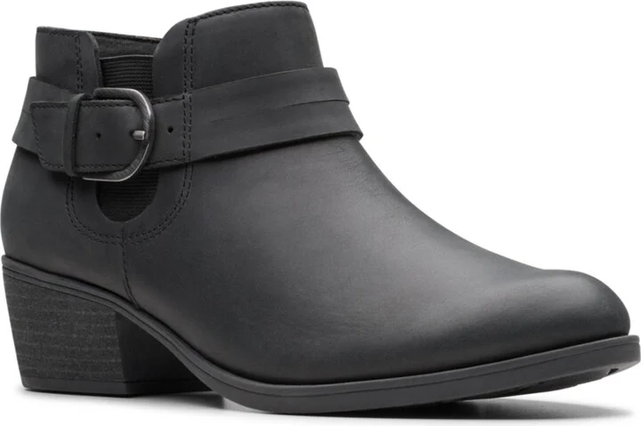 Clarks Women's Collection Charlten Rae Boots